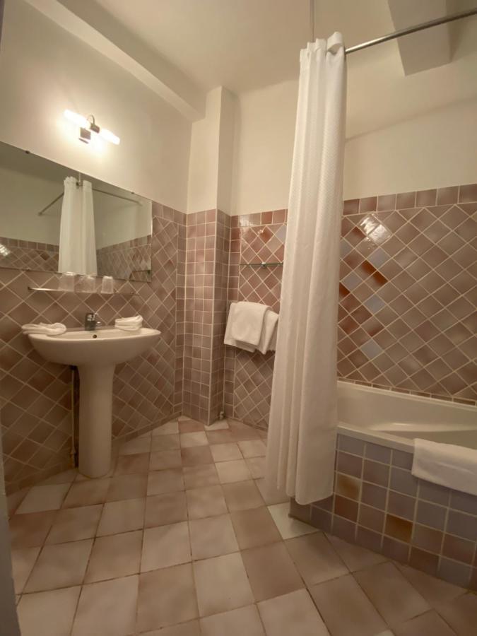 Le Vieux Chateau Aiguines Kültér fotó