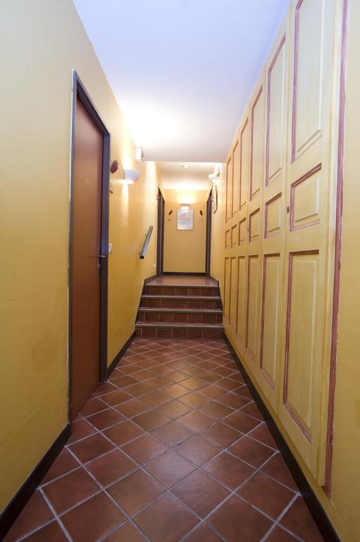 Le Vieux Chateau Aiguines Szoba fotó